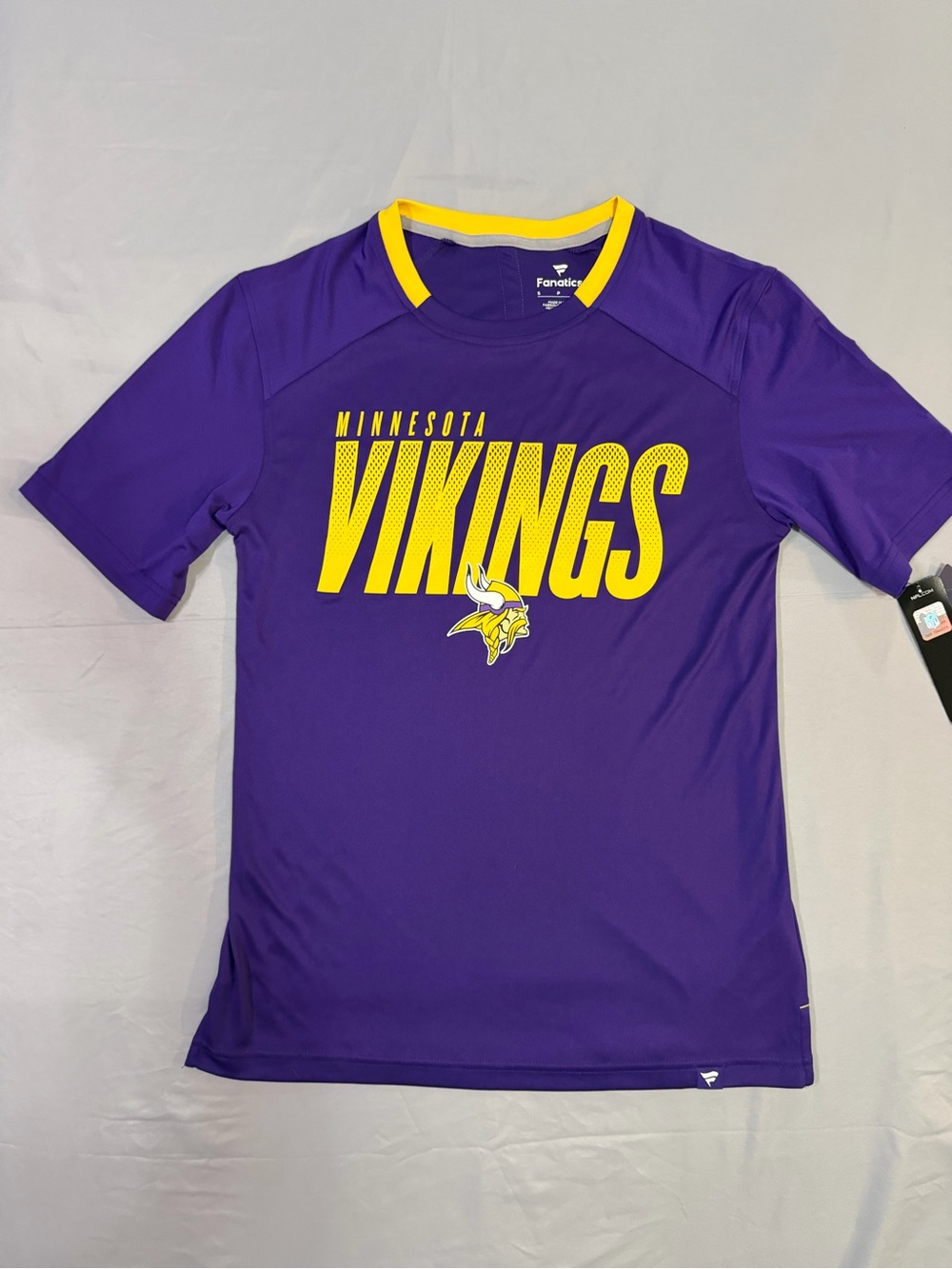 Fanatics Purple and Yellow Minnesota Vikings Graphic Tee